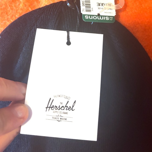 Herschel Blair unisex black ribbed trim solid tuque hat beanie NWT - Picture 4 of 7